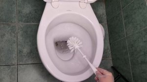 Налила ЭТО в унитаз и НАЛЁТ ИСЧЕЗ ? Как Очистить Унитаз от Налета, Мочевого Камня и Ржавчины