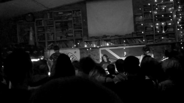 Bingo Bango Bongo by Pollinator Live at Railways Cafe смотреть онлайн
