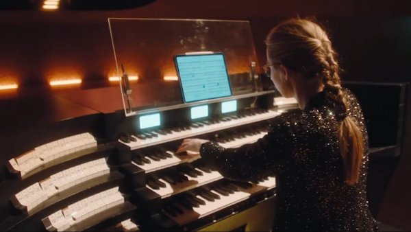 Anna Lapwood – Ludovico Einaudi  »Experience«  Elbphilharmonie Sessions