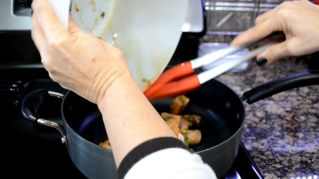 Teriyaki Salmon Bites смотреть онлайн