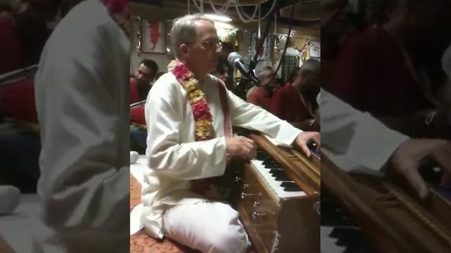 HG Mukunda Datta Prabhu Kirtan 1 of 2 смотреть онлайн