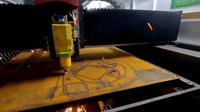 Лазерная резка черной стали 8 мм на воздухе смотреть онлайн