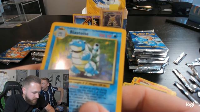 OPENING A $20,000 POKEMON BOX! (Hunting Charizard) смотреть онлайн