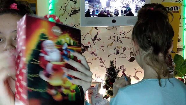 ASMR💕 Показываем подарки на Новый Год 🎉❄🌨⛄🍊🎄🎊 смотреть онлайн