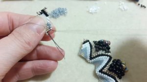 Колье из бисера в технике пейот (мозаика)