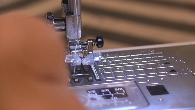 Janome 4120 QDC-B Computerized Sewing Machine смотреть онлайн