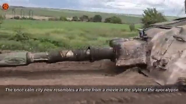 После полета башни польская 155-мм самоходка «Краб» лежит и загорает под Часовым Яром в подконтрольн смотреть онлайн