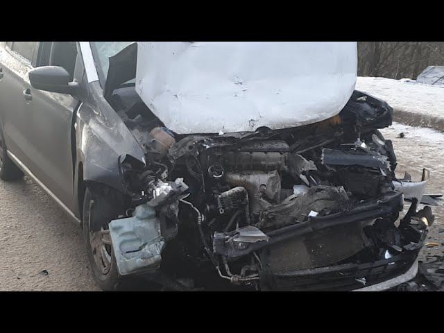 ДТП в Домодедово. Угнанный фольцваген против автобуса. смотреть онлайн