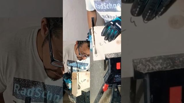 Makita DUC 101 Test 24 cm x 8 cm eiche смотреть онлайн