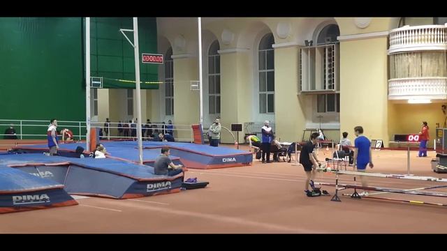 Финальные забеги на 200 м (юноши) (18:31:57) смотреть онлайн