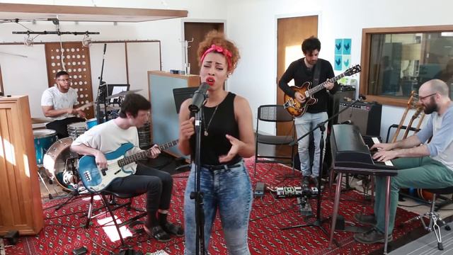 If James Brown wrote Creep by Radiohead смотреть онлайн