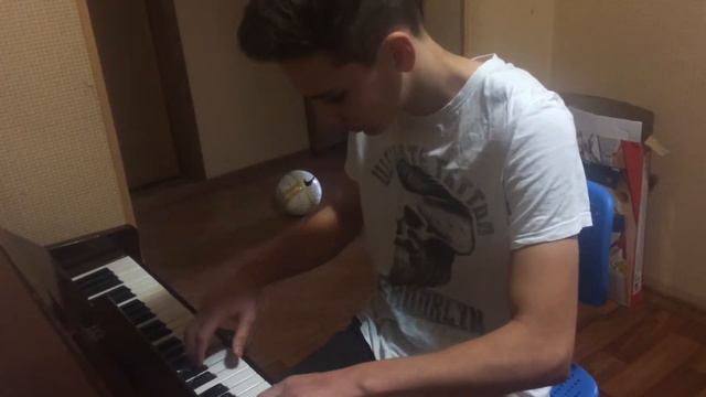 Красиво сыграл Imagine Dragons - Believer смотреть онлайн