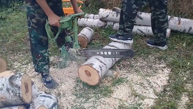 Урал 2, Дружба 4, Штиль 180 и CMI C/B-KS 25. Пиление дров. смотреть онлайн