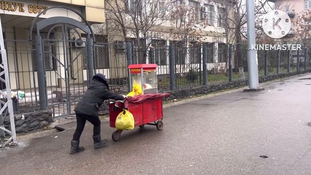 КЫРГЫЗСТАН. БИШКЕК. ЛУЖИ. ТАЗАЛЫК. АВТОВОКЗАЛ