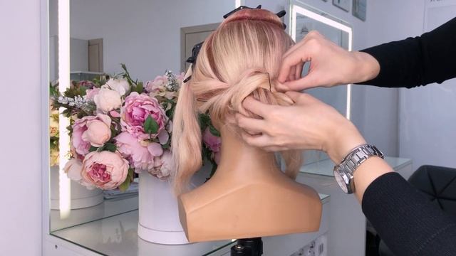 How to make low bun? | Wedding hairstyle | Как быстро сделать объемный пучок? смотреть онлайн
