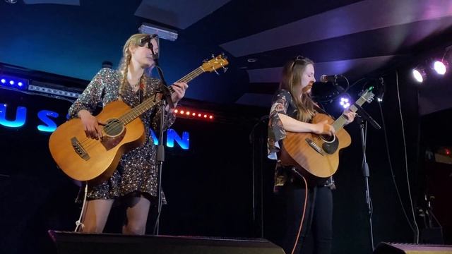 True Foxes - Sunny  - 03 May 2023 Musician Pub Leicester