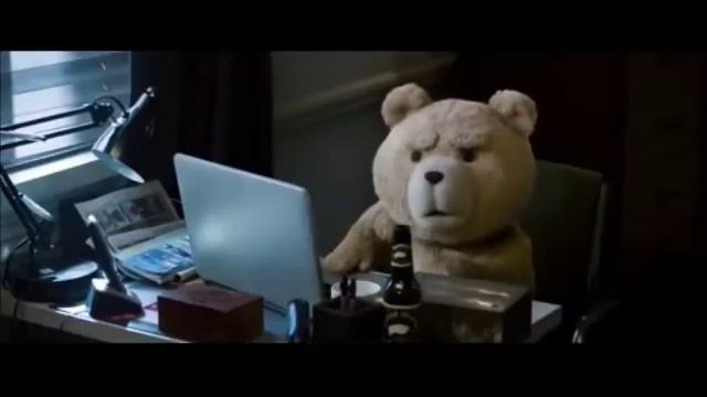 Ted 2 - John's Laptop Scene смотреть онлайн