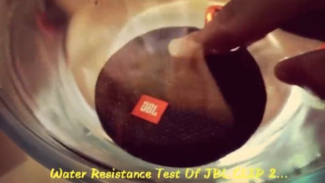 JBL CLIP 2 WATER TEST смотреть онлайн