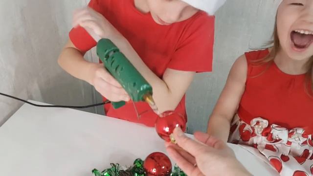 Что подарить соседям на новый год? смотреть онлайн
