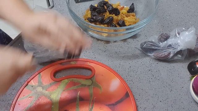 Как приготовить Сладкий рис с сухофруктами. смотреть онлайн