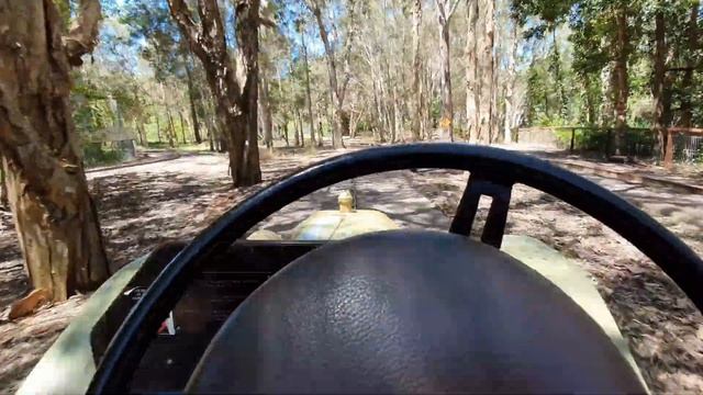 Vintage Car Adventure, Dreamworld Australia. смотреть онлайн