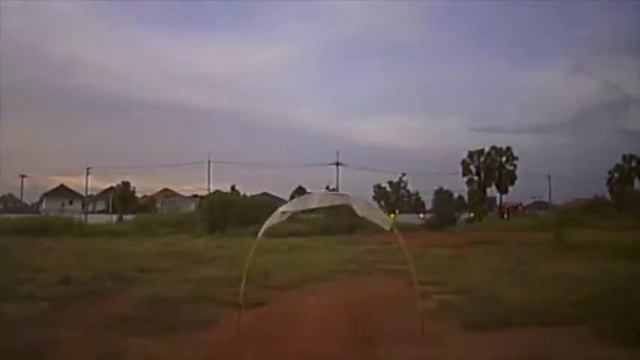 หัดบิน FPV By OAN Drummer TD210 LowCG смотреть онлайн