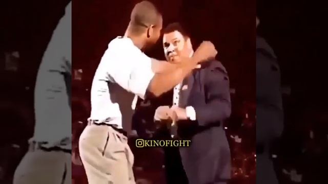 Али легенда бокса смотреть онлайн