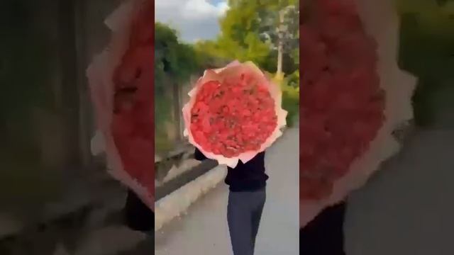 букет из 101 роз кустовая роза для заказ +79689816888 ватсап смотреть онлайн
