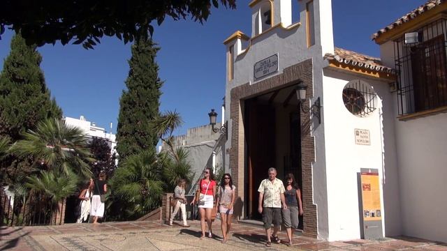 Испания: Марбелья - Прогулка по городу смотреть онлайн