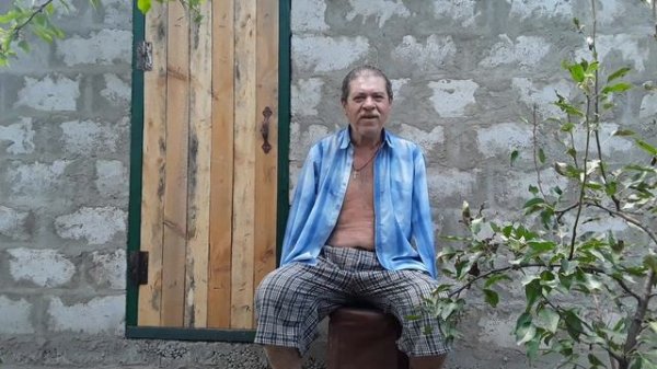 ЧЕЛОВЕК БЕЗ РУК КАК ОТОРВАЛО РУКИ