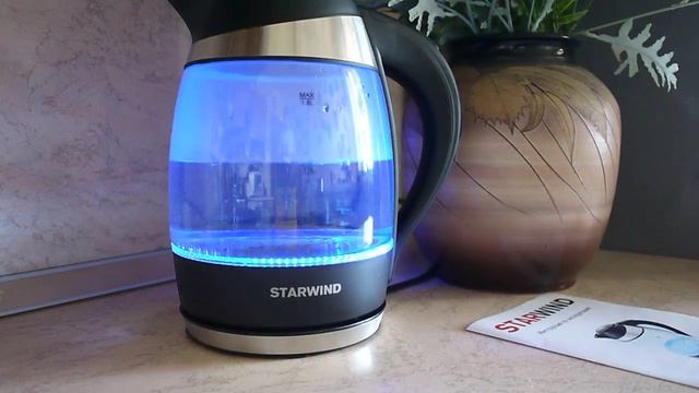 Чайник электрический STARWIND SKG2218