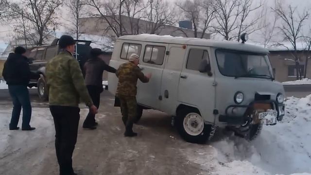 Land cruiser 80 vs уаз )).mp4 смотреть онлайн