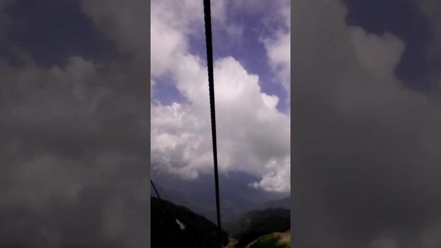 Новая канатная дорога «Эдельвейс» на Розе пик 2320 м ведет к парку водопадов "Менделиха" смотреть онлайн