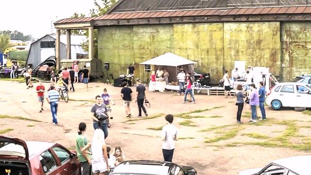 "ГОНКИ НА ВЫЖИВАНИЕ. АВТО-ДЕРБИ УФА 2018" смотреть онлайн