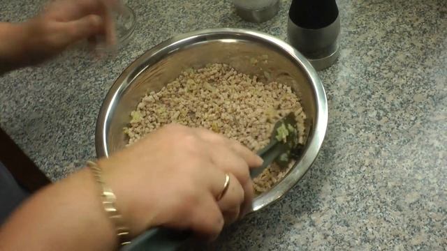 БЛИНЫ ФАРШИРОВАННЫЕ фаршем из индейки. Божественно как на второе, так и на ужин. смотреть онлайн