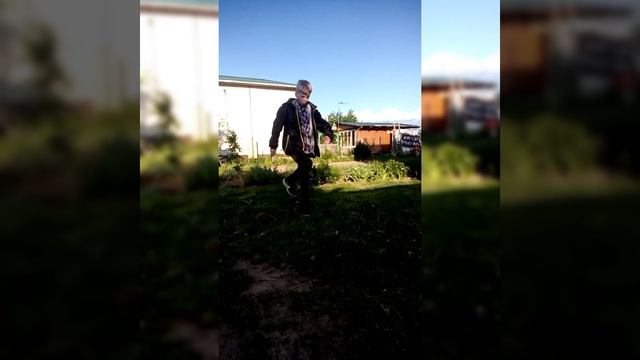 Ещё немного и танцы в городе #танцы #дача смотреть онлайн