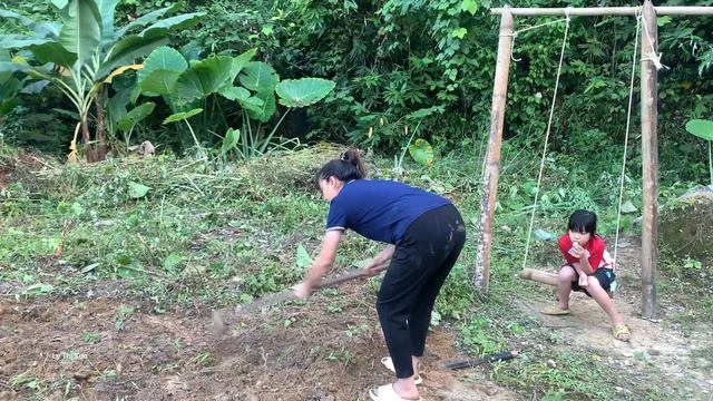 My mother helped me garden, but the neighbors came and destroyed the land - Tears of a single mothe смотреть онлайн