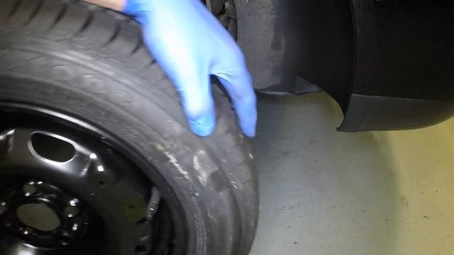 Volkswagen Polo (2002 - 2005) - Wheel Change front смотреть онлайн