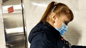 Борзый контролёр быкует. Мент хотел доставить в отдел. Простые пассажиры спасли блогеров.