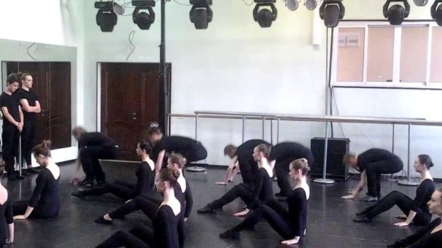 Джаз- танец отделение "Современный танец" МОКИ, педагог Лутошкина С.А. смотреть онлайн