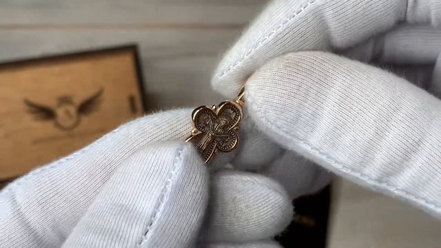 Крест с Распятием, Покровом Пресвятой Богородицы из красного золота смотреть онлайн