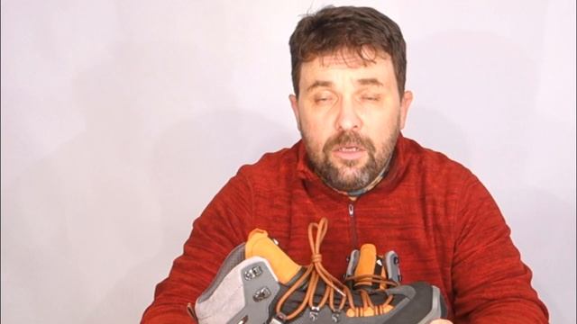 Мембранные треккинговые ботинки Quechua Trek 100 от Декатлон смотреть онлайн