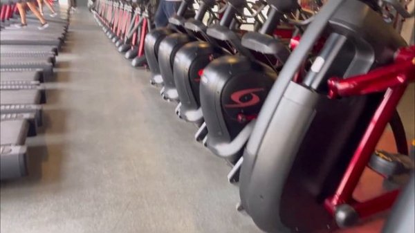 Обзор спорт клуба | Sport Life | Первый день тренировок в Sport Life