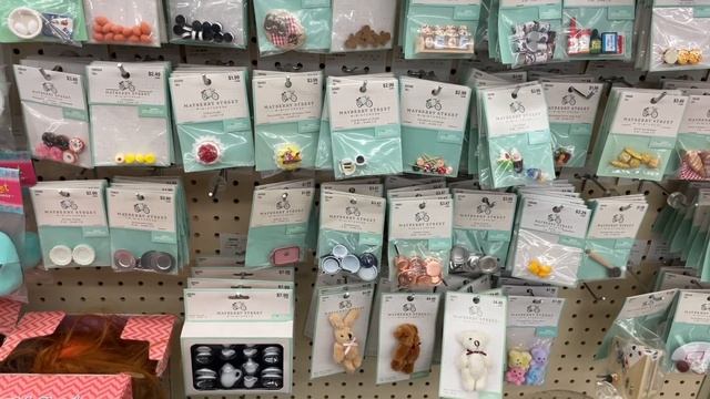 2022 Dollhouse Kits + Miniatures at HOBBY LOBBY: Everything to know about Hobby Lobby Dollhouses смотреть онлайн