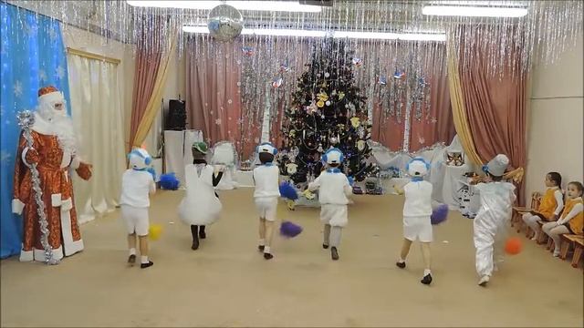 Авторская театрализованная " ПЕСЕНКА СНЕГОВИКА" муз. и сл. Е. Шурахова. Поёт Инна Терехова. смотреть онлайн