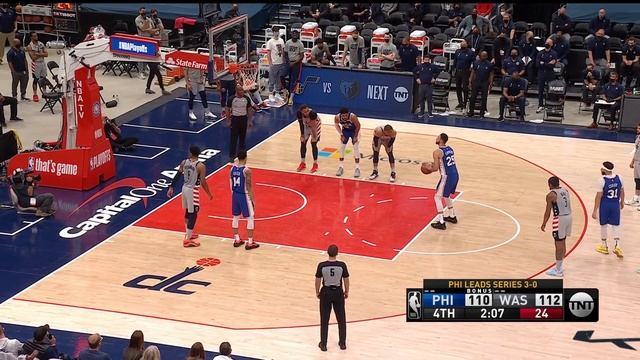 Wizards intentionally foul Ben Simmons on every play like he's Shaq and it works ? смотреть онлайн