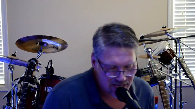 Thom Hannon Testing the Sire Monster 7 Red Microphone смотреть онлайн