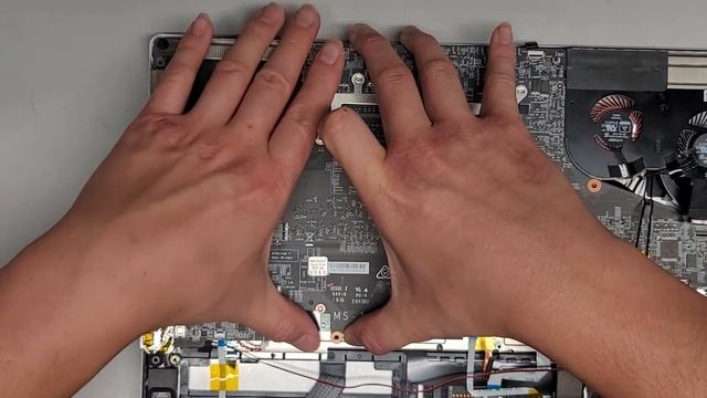 MSI P65 Creator 8RF Disassembly RAM SSD Hard Drive Upgrade Battery Motherboard Replacement Repair