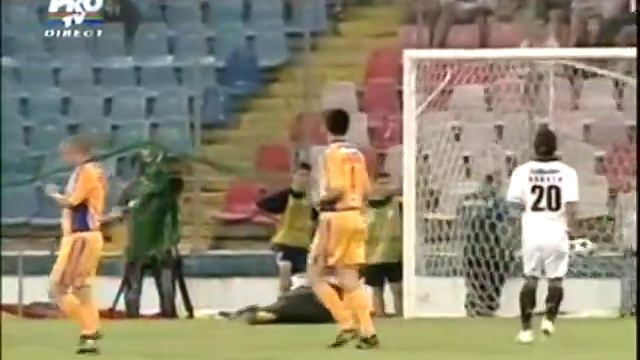 2008 (May 26) Romania XI 3-Figo XI 5 (Charity Match) смотреть онлайн