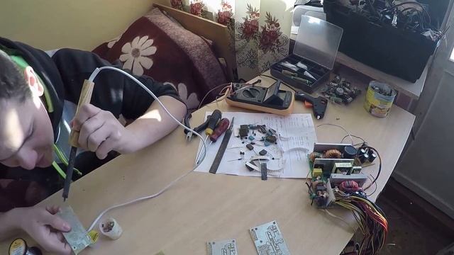 Жизнь студента 1 курса специальности "Радиоэленктронные системы и комплексы" смотреть онлайн